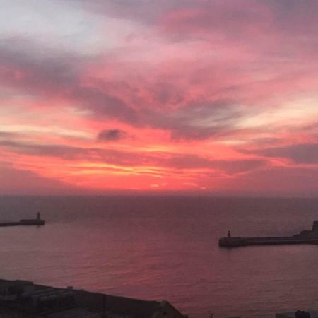 Sea View Large Valletta Appartment מראה חיצוני תמונה